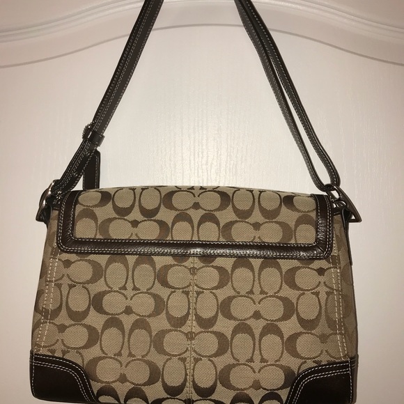 Coach Hampton brown signature flap shoulder bag - Picture 3 of 8